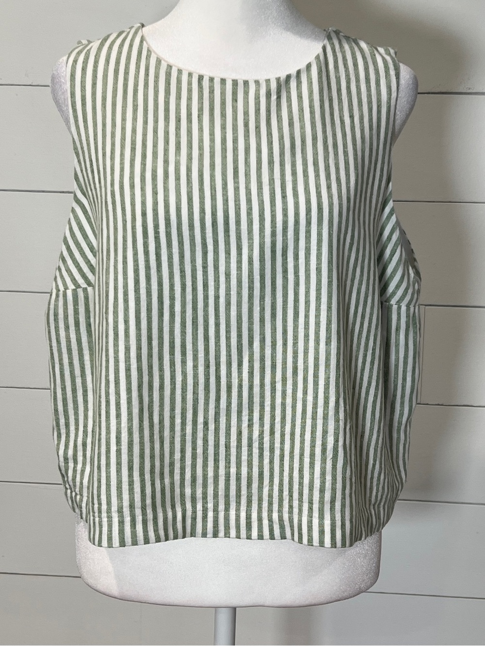 Abercrombie & Fitch Striped Green Linen-Blend Sleeveless Top